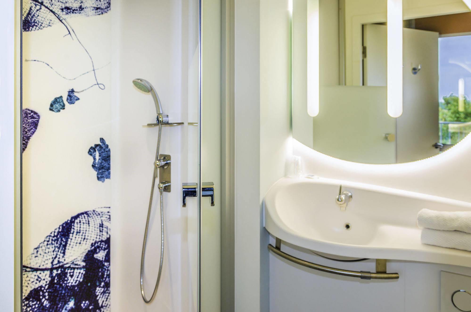 Ibis Budget Saint Quentin Yvelines - Velodrome Montigny-le-Bretonneux Zewnętrze zdjęcie